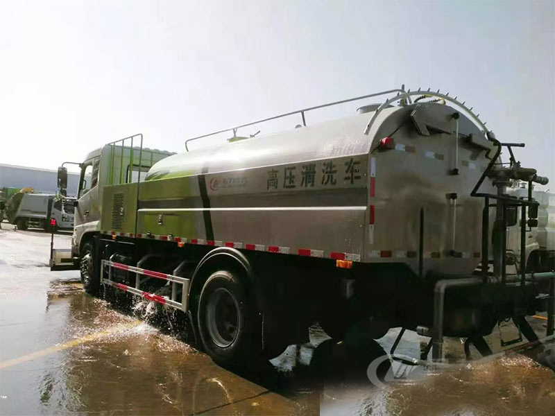 國六東風(fēng)天錦路面高壓清洗車