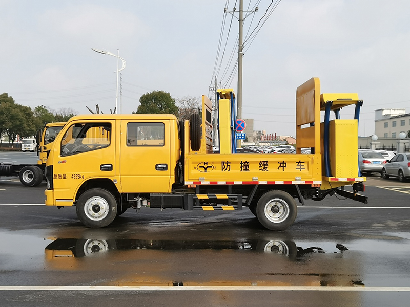 東風(fēng)D6-HYS5040TFZE6防撞緩沖車