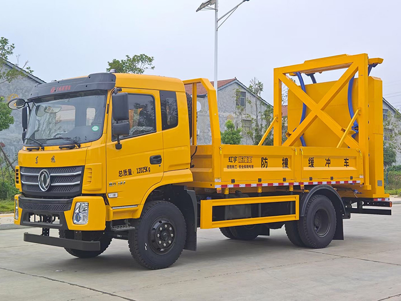 東風(fēng)k6防撞緩沖車(chē)