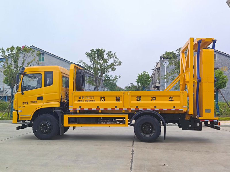東風(fēng)k6防撞緩沖車(chē)